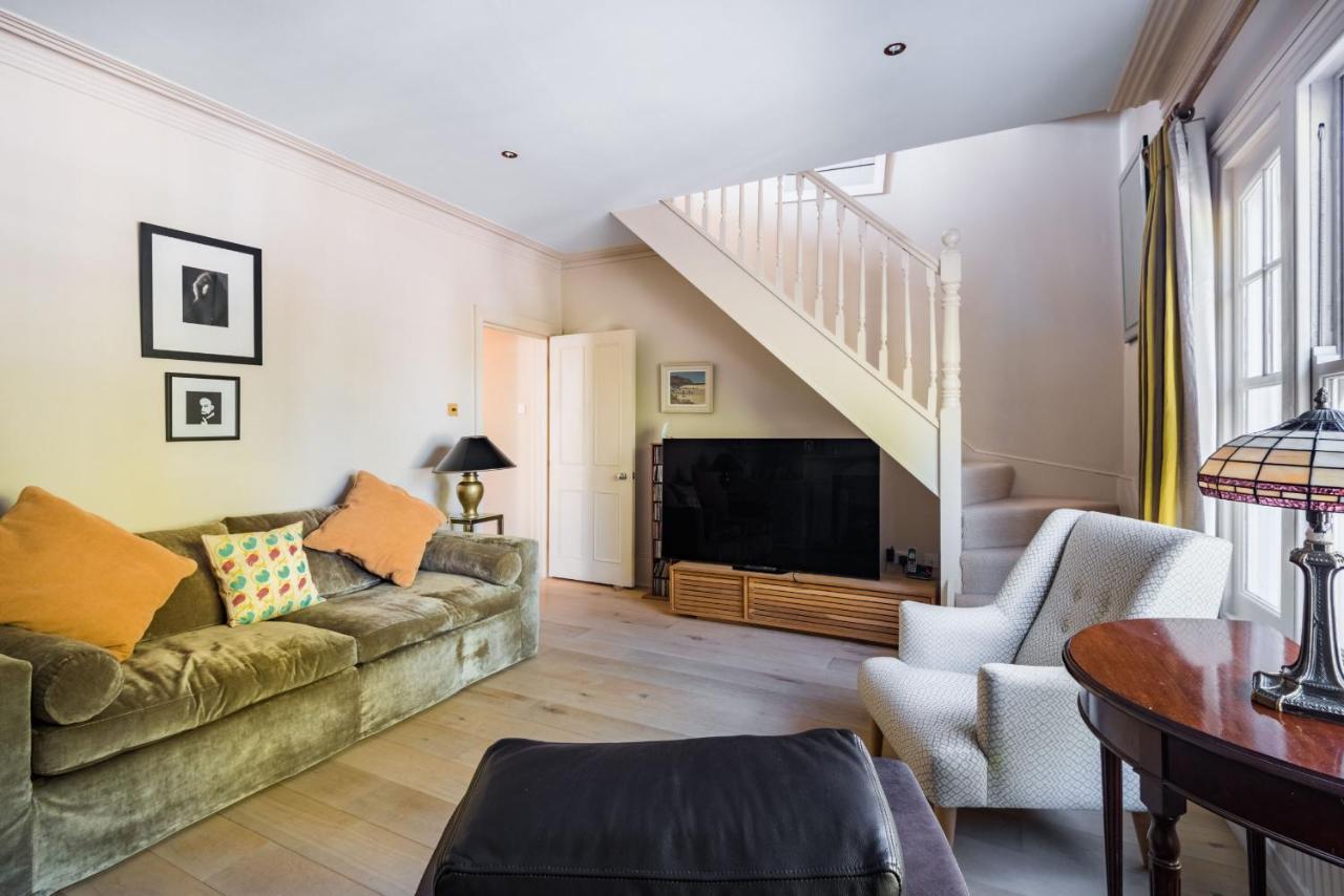 Apartment Picturesque Parsons By Underthedoormat