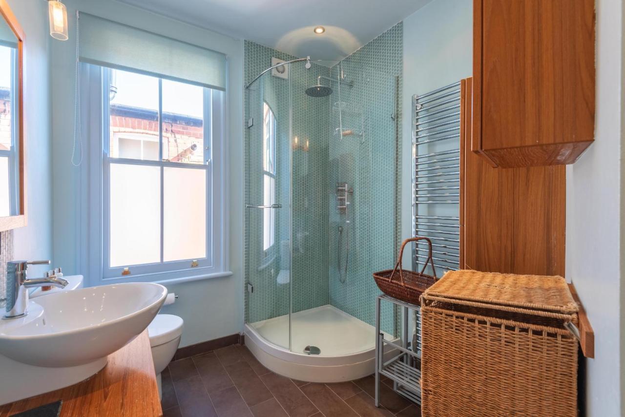 Apartment Picturesque Parsons By Underthedoormat London